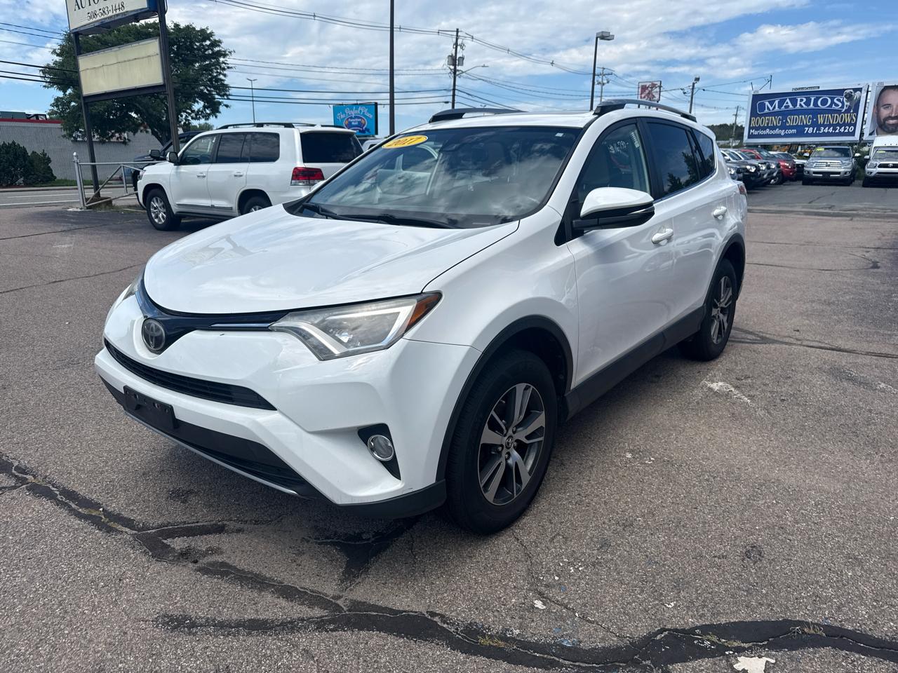 Toyota RAV4 XLE AWD 2017