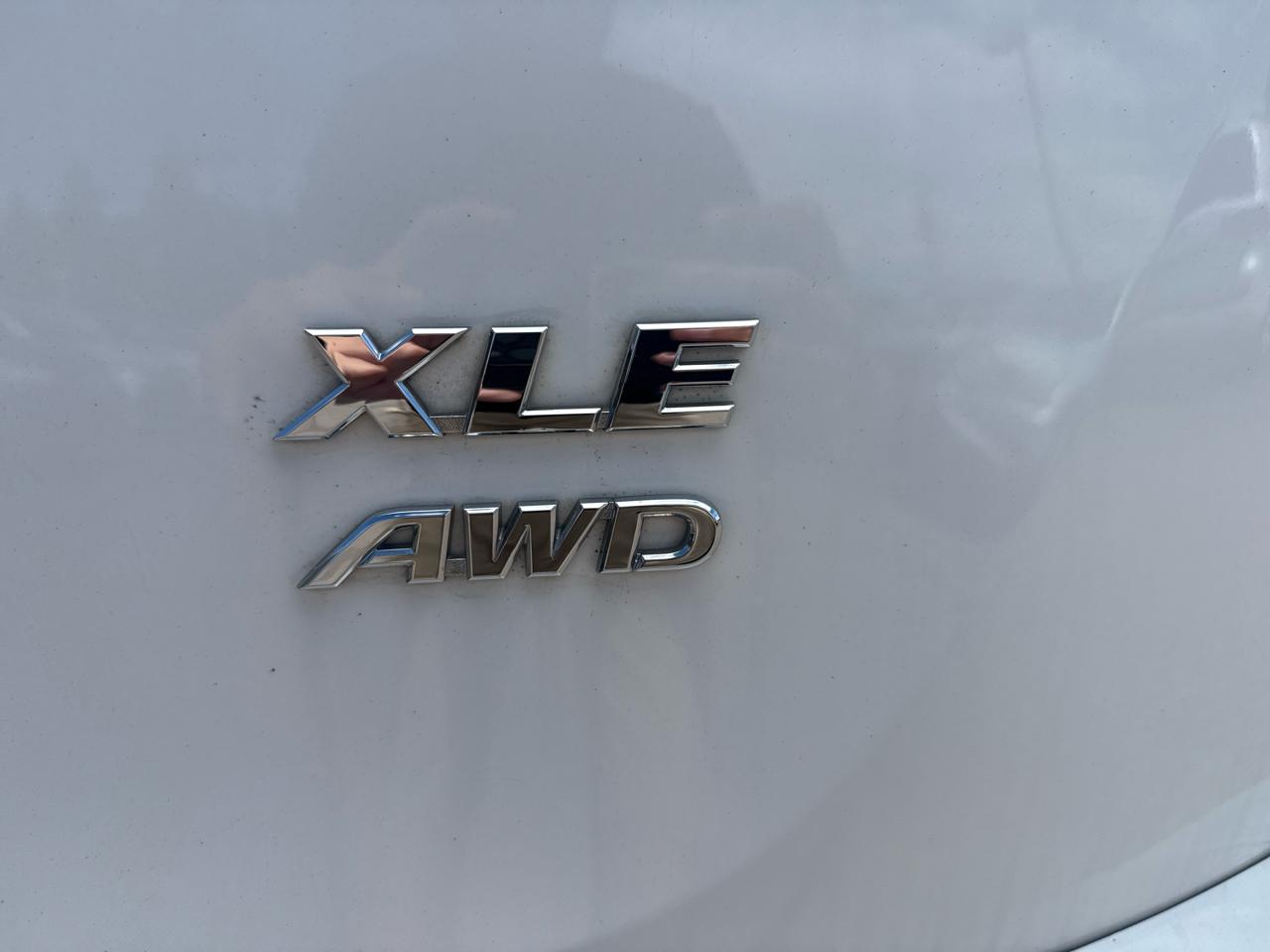Toyota RAV4 XLE AWD 2017