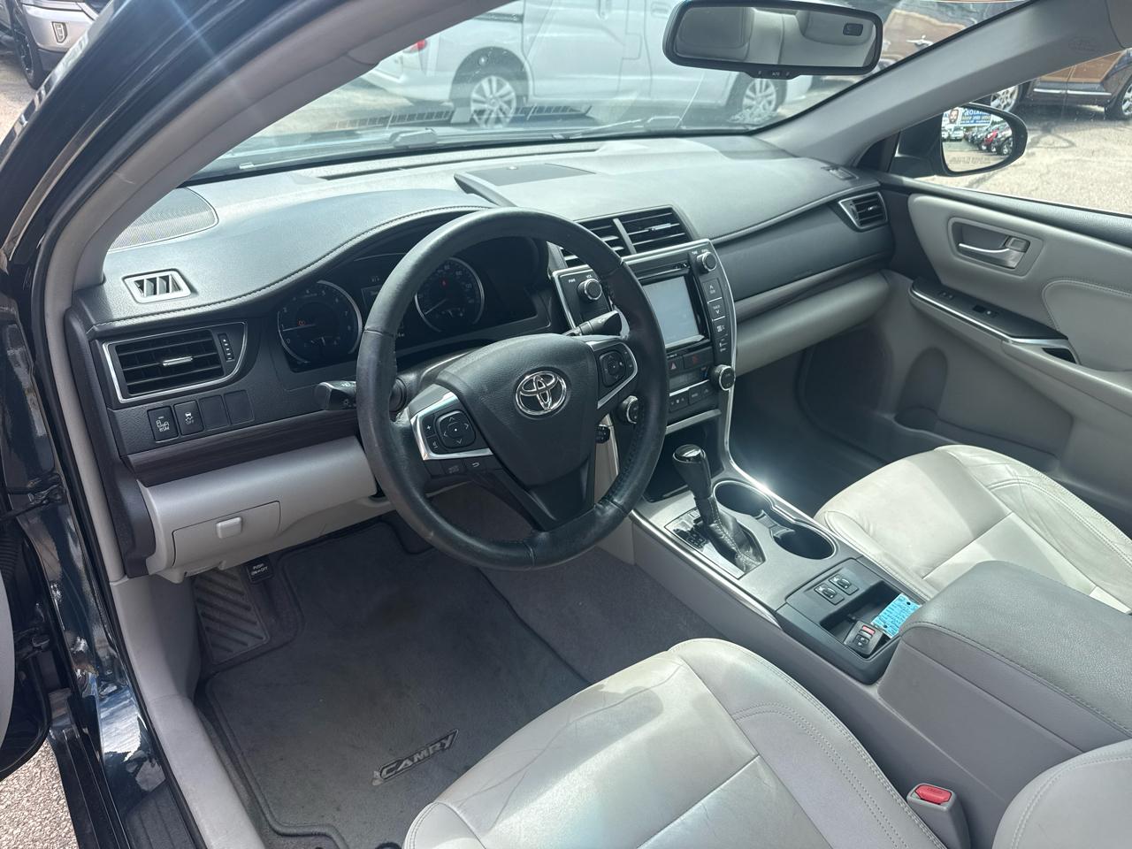 Toyota Camry XLE 2016
