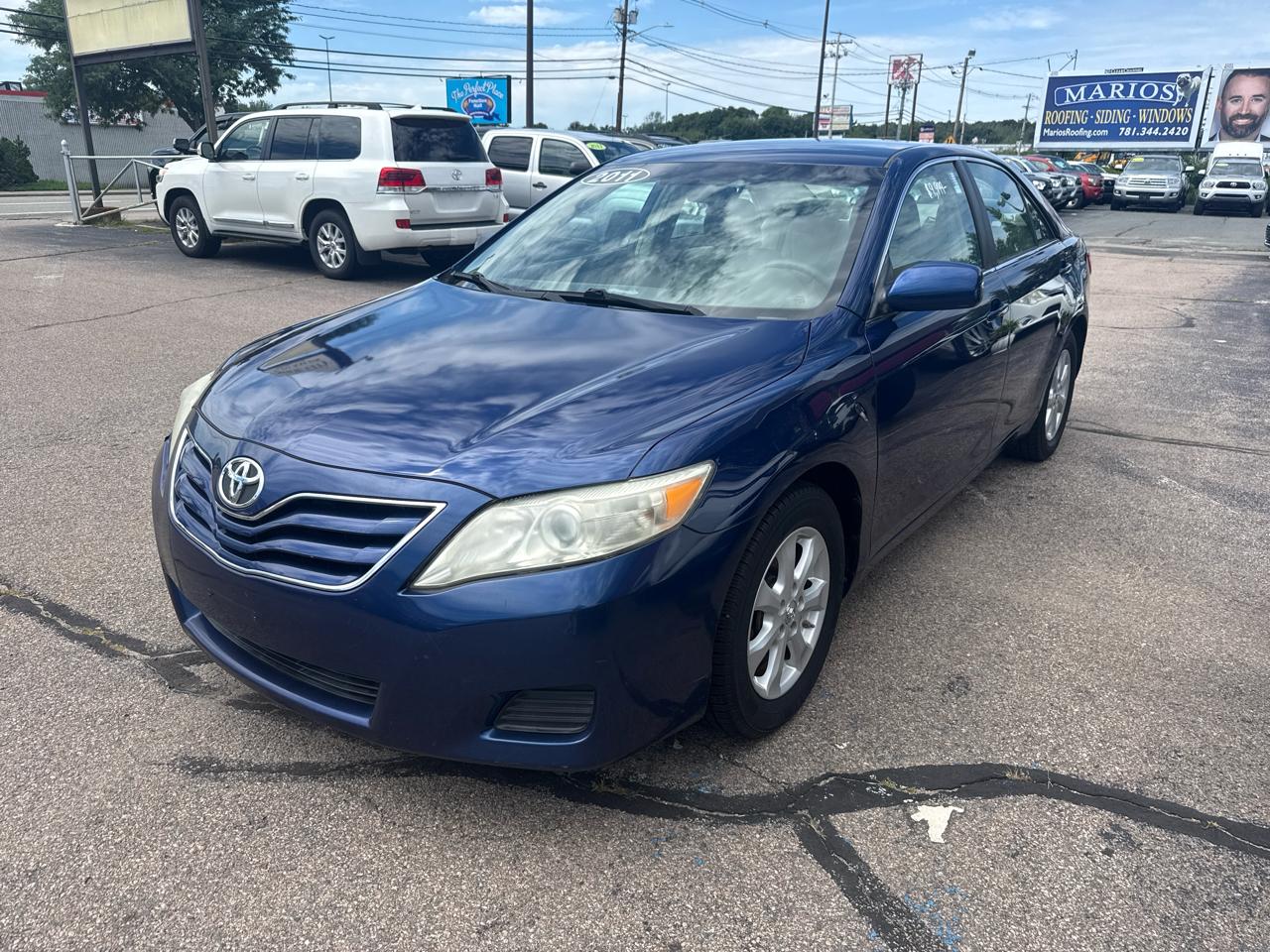 Toyota Camry Base 6-Spd AT 2011