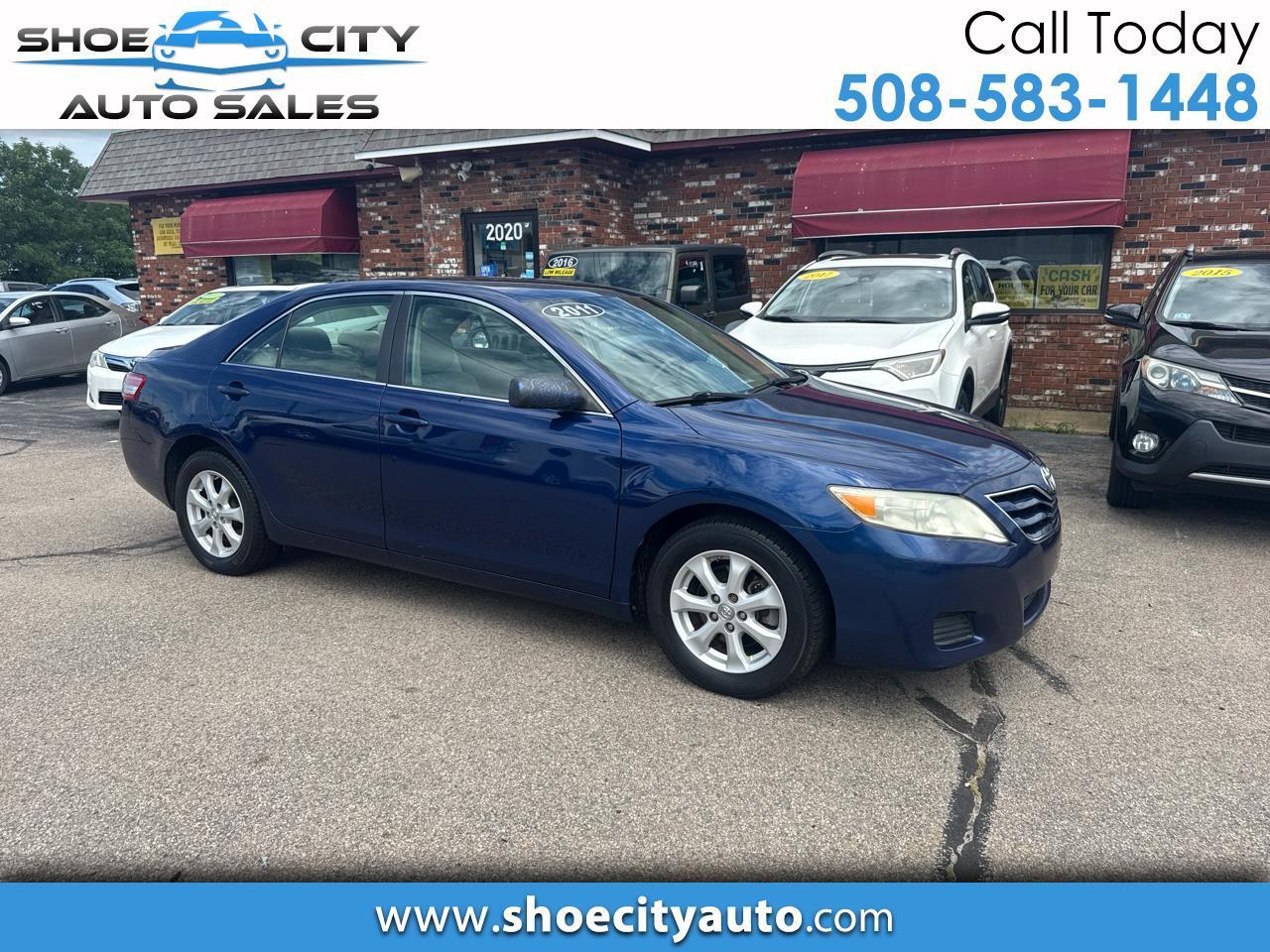 Toyota Camry Base 6-Spd AT 2011