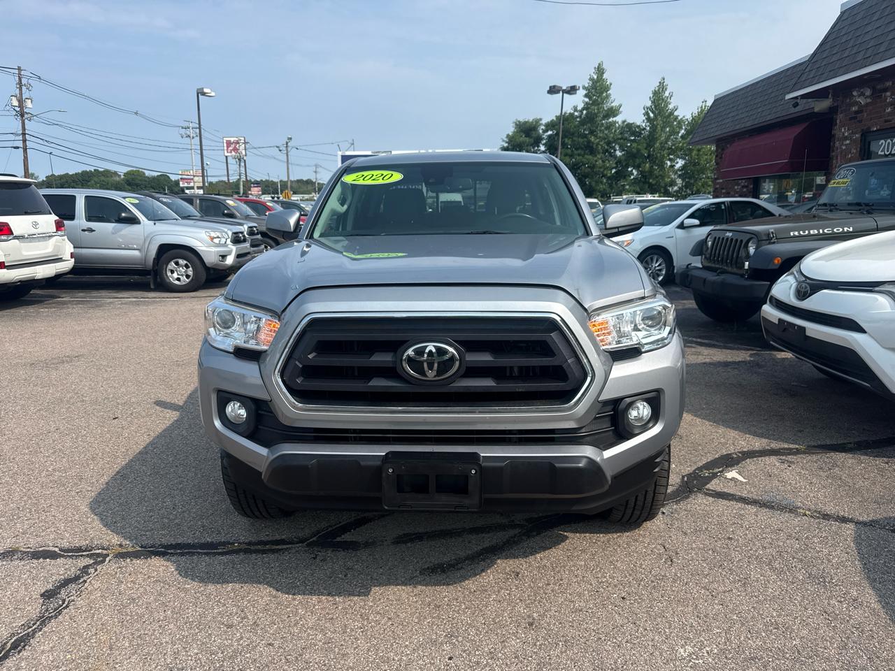Toyota Tacoma 4WD Double Cab LB V6 AT SR5 (Natl) 2020