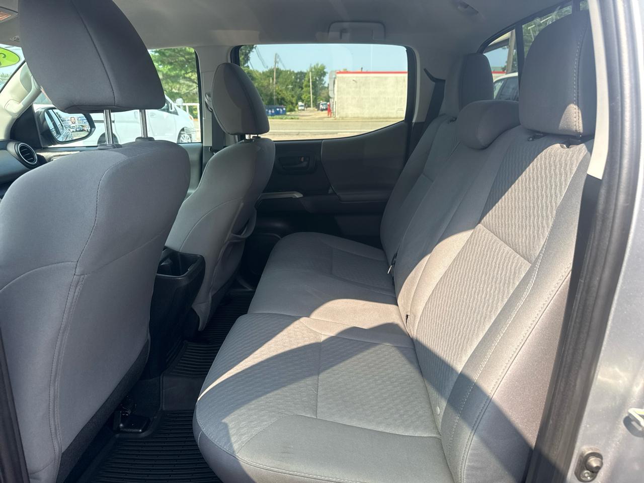 Toyota Tacoma 4WD Double Cab LB V6 AT SR5 (Natl) 2020