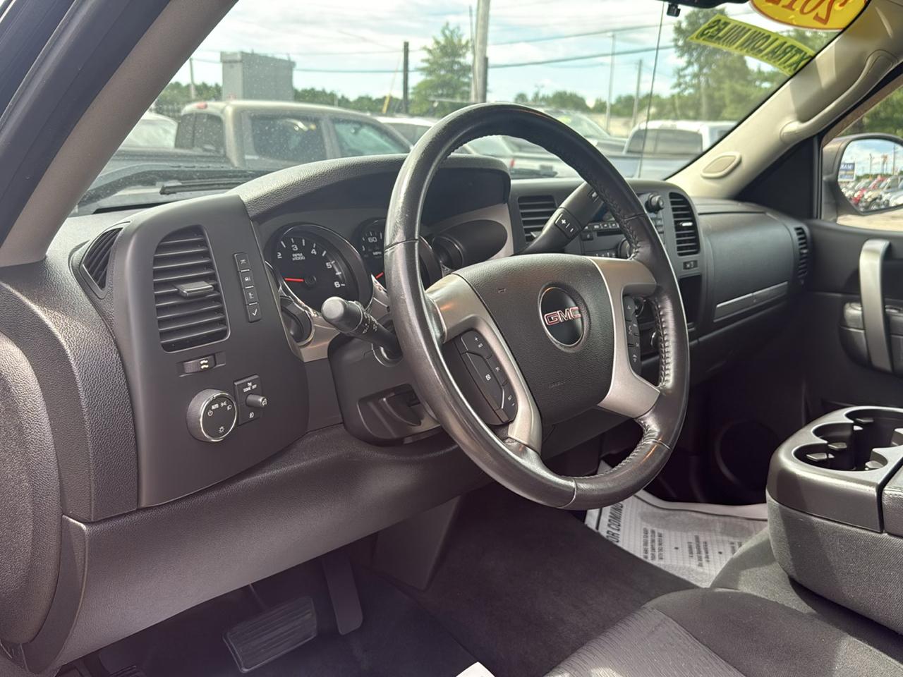 GMC Sierra 1500 4WD Reg Cab 119.0" SLE 2012