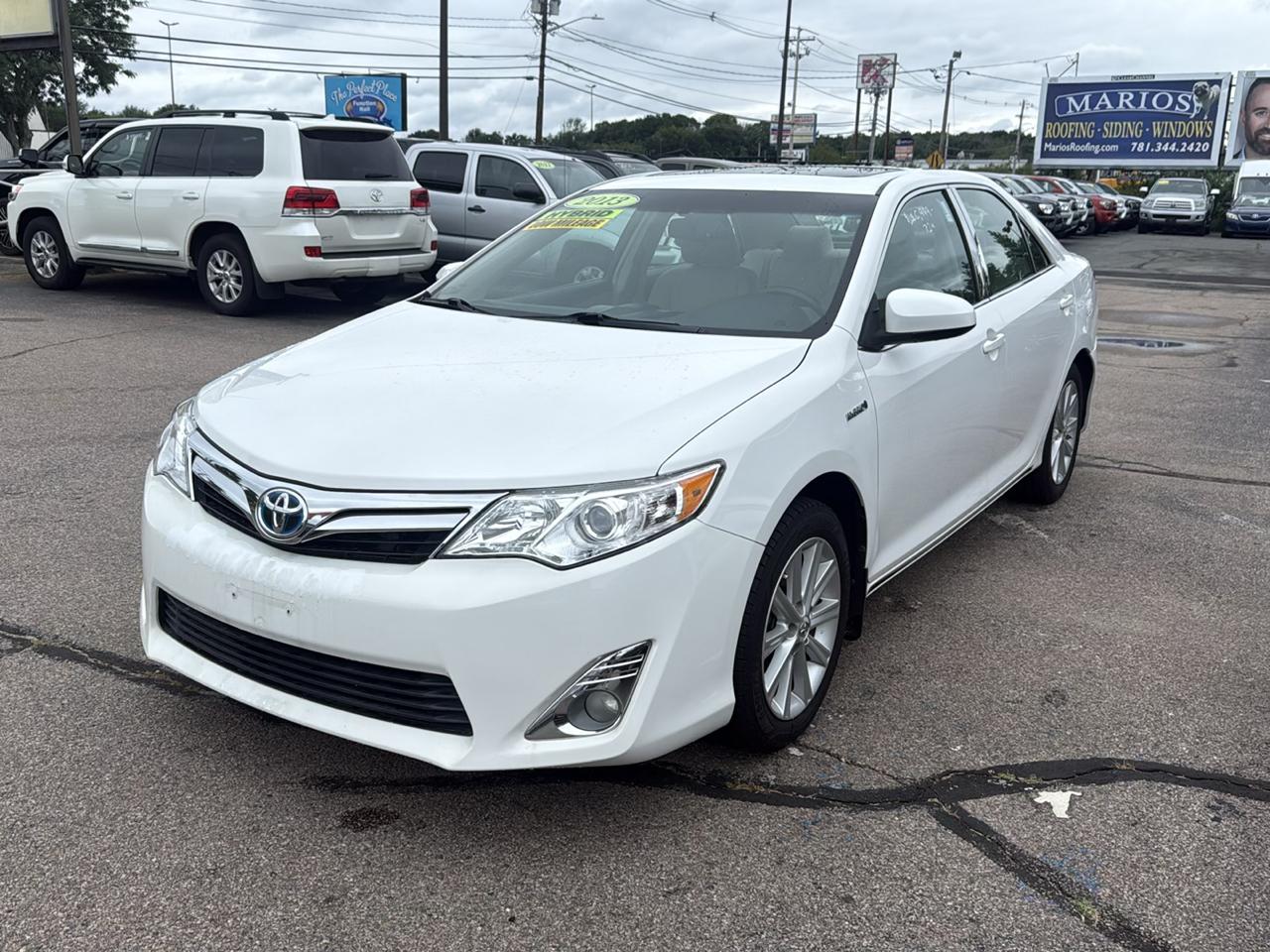 Toyota Camry Hybrid XLE 2013