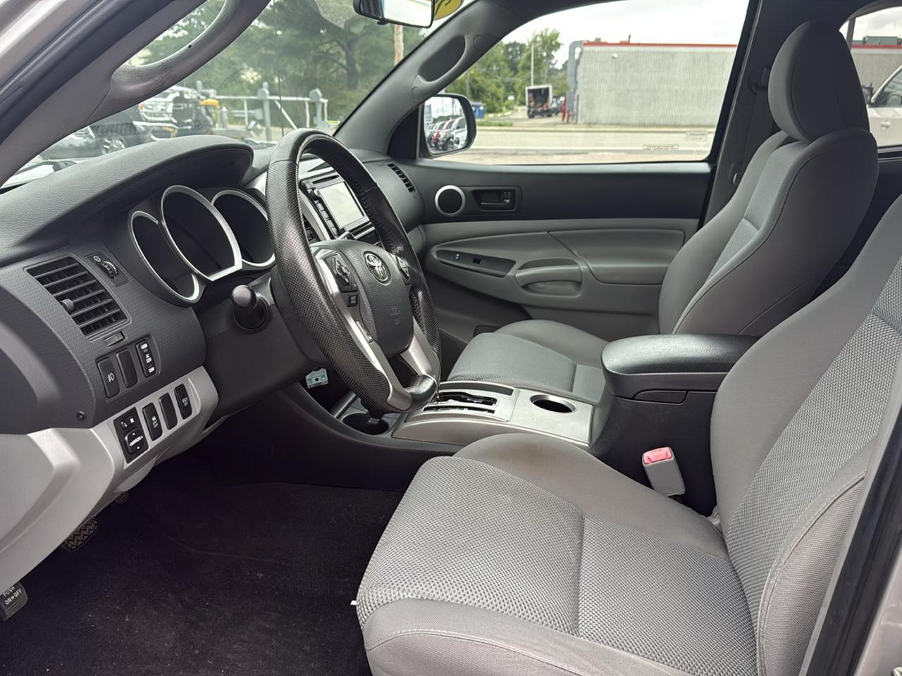 Toyota Tacoma Access Cab V6 5AT 4WD 2015
