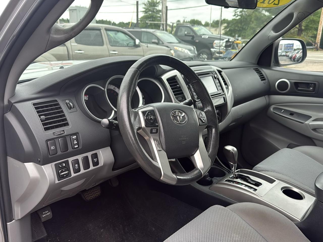 Toyota Tacoma Access Cab V6 5AT 4WD 2015