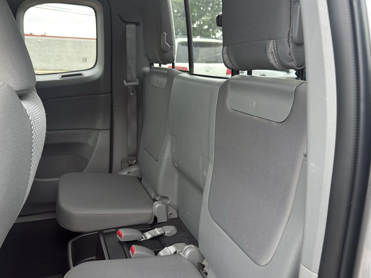 Toyota Tacoma Access Cab V6 5AT 4WD 2015