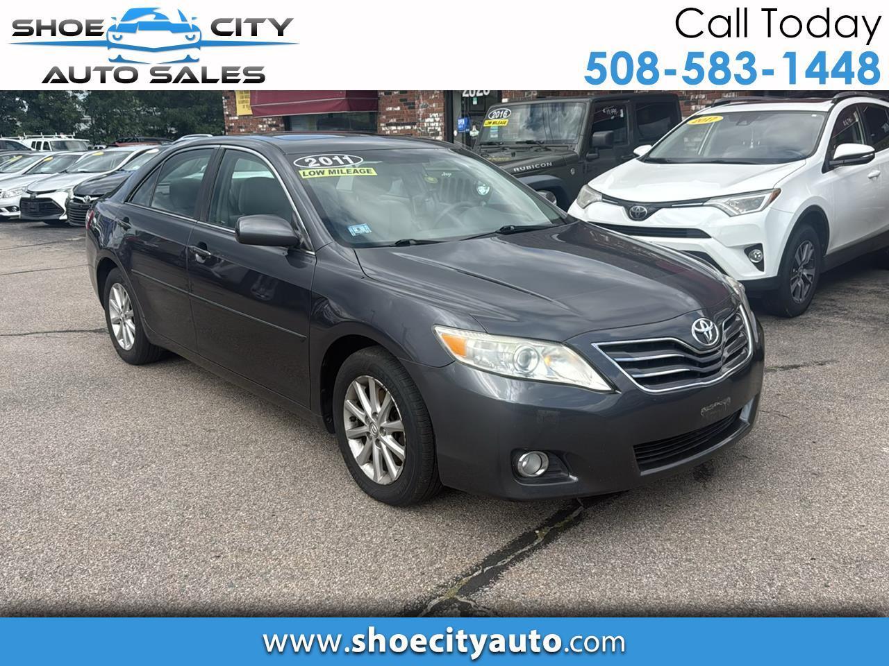 Toyota Camry XLE V6 6-Spd AT 2011
