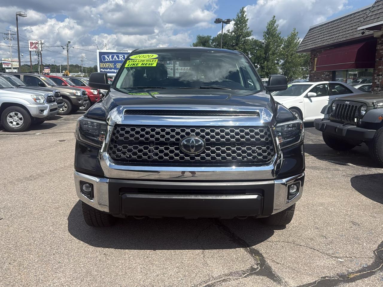 Toyota Tundra SR5 5.7L V8 Double Cab 4WD 2020