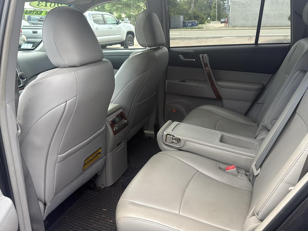Toyota Highlander Limited 4WD 2013