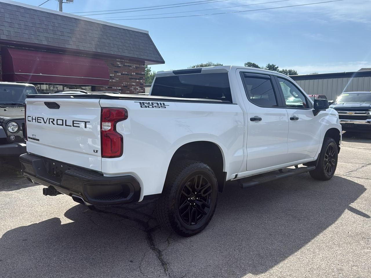 Chevrolet Silverado 1500 4WD Crew Cab 147" LT Trail Boss 2021