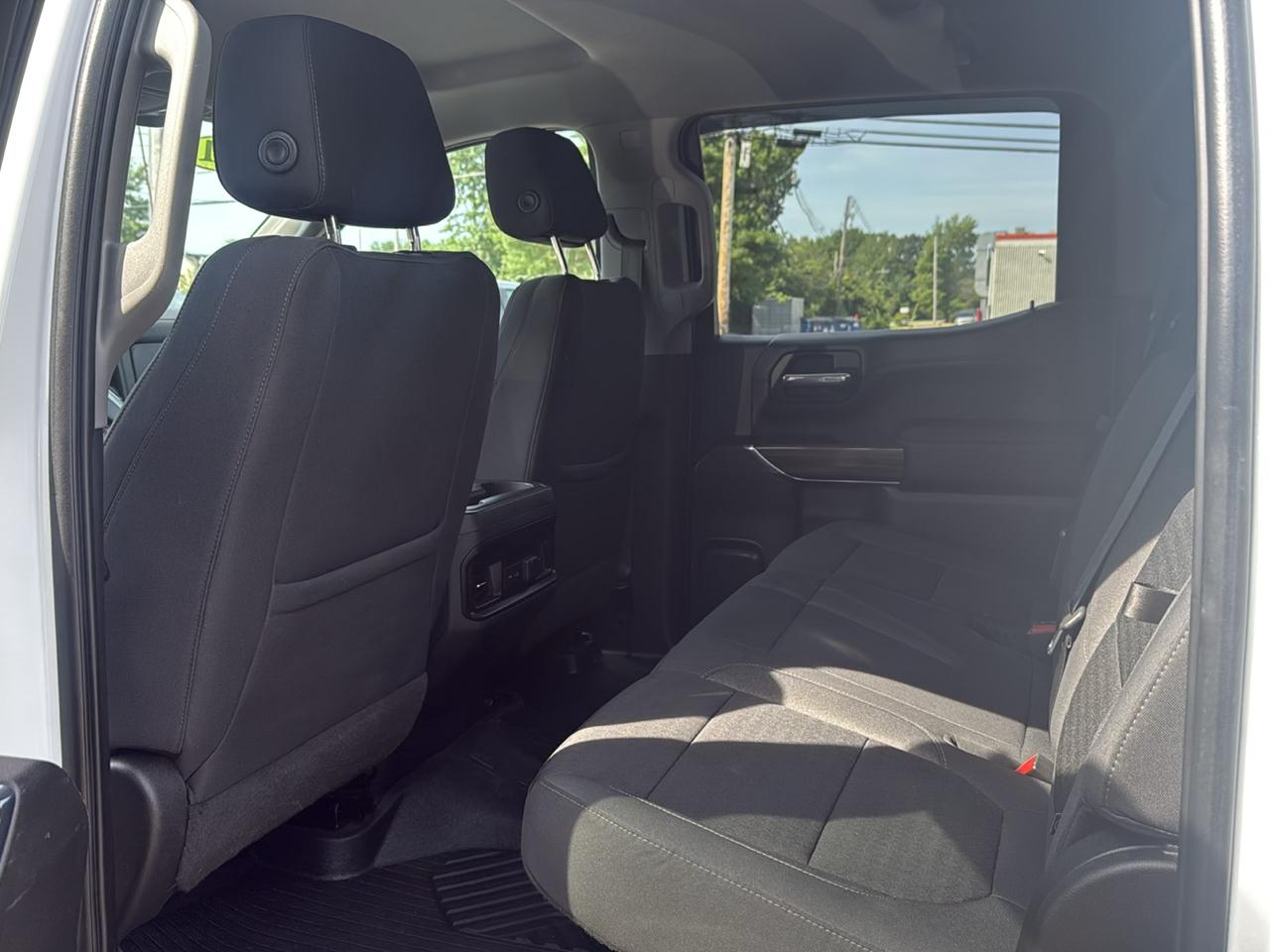 Chevrolet Silverado 1500 4WD Crew Cab 147" LT Trail Boss 2021