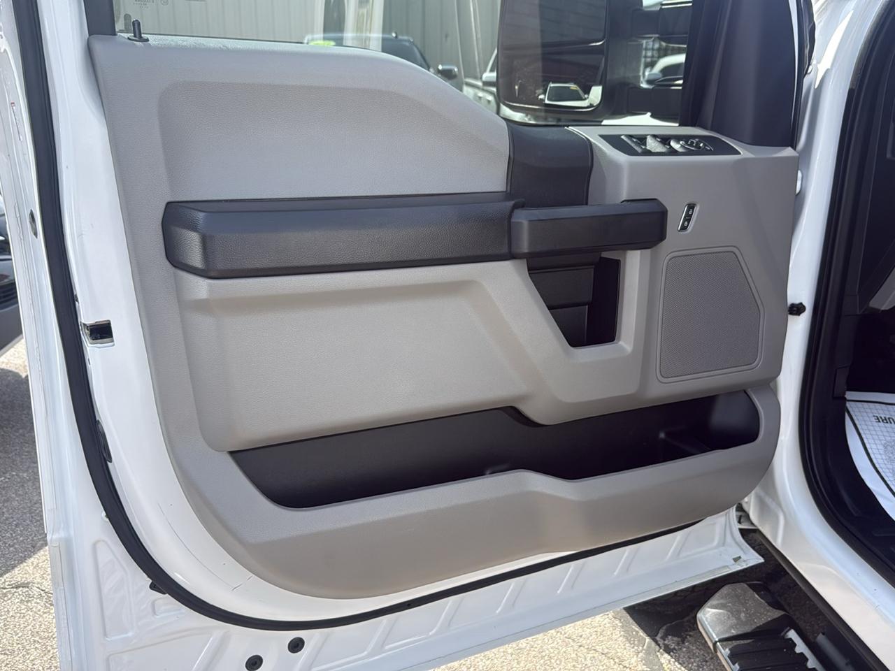 Ford F-250 SD XL Crew Cab 4WD 2020