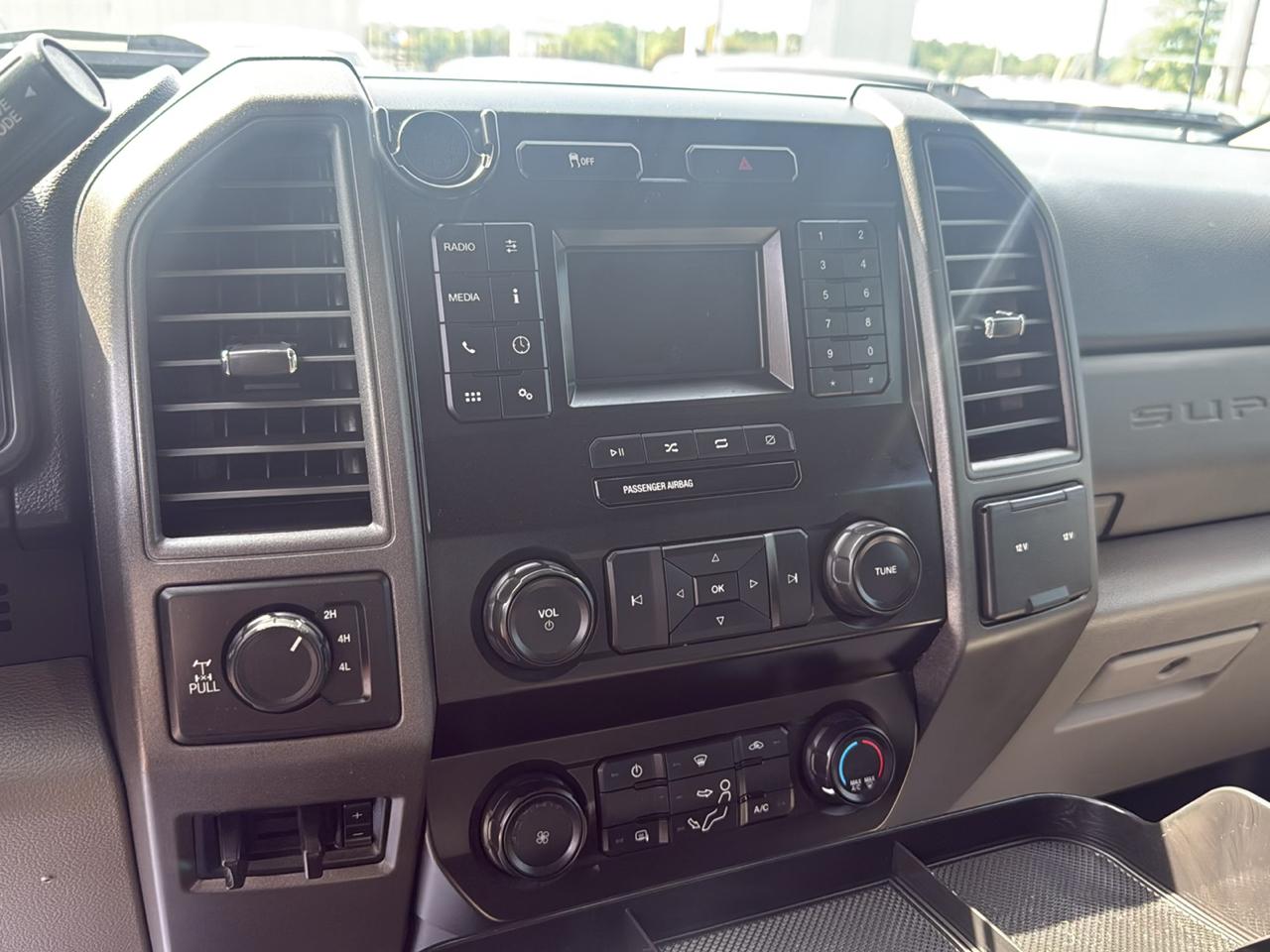 Ford F-250 SD XL Crew Cab 4WD 2020