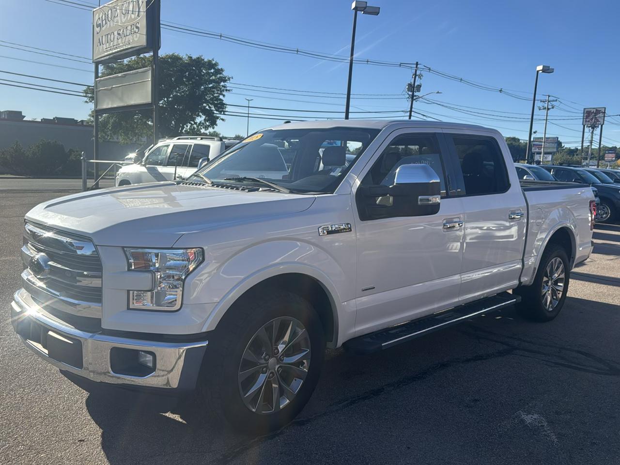 Ford F-150 2WD SuperCrew 139" Lariat 2015