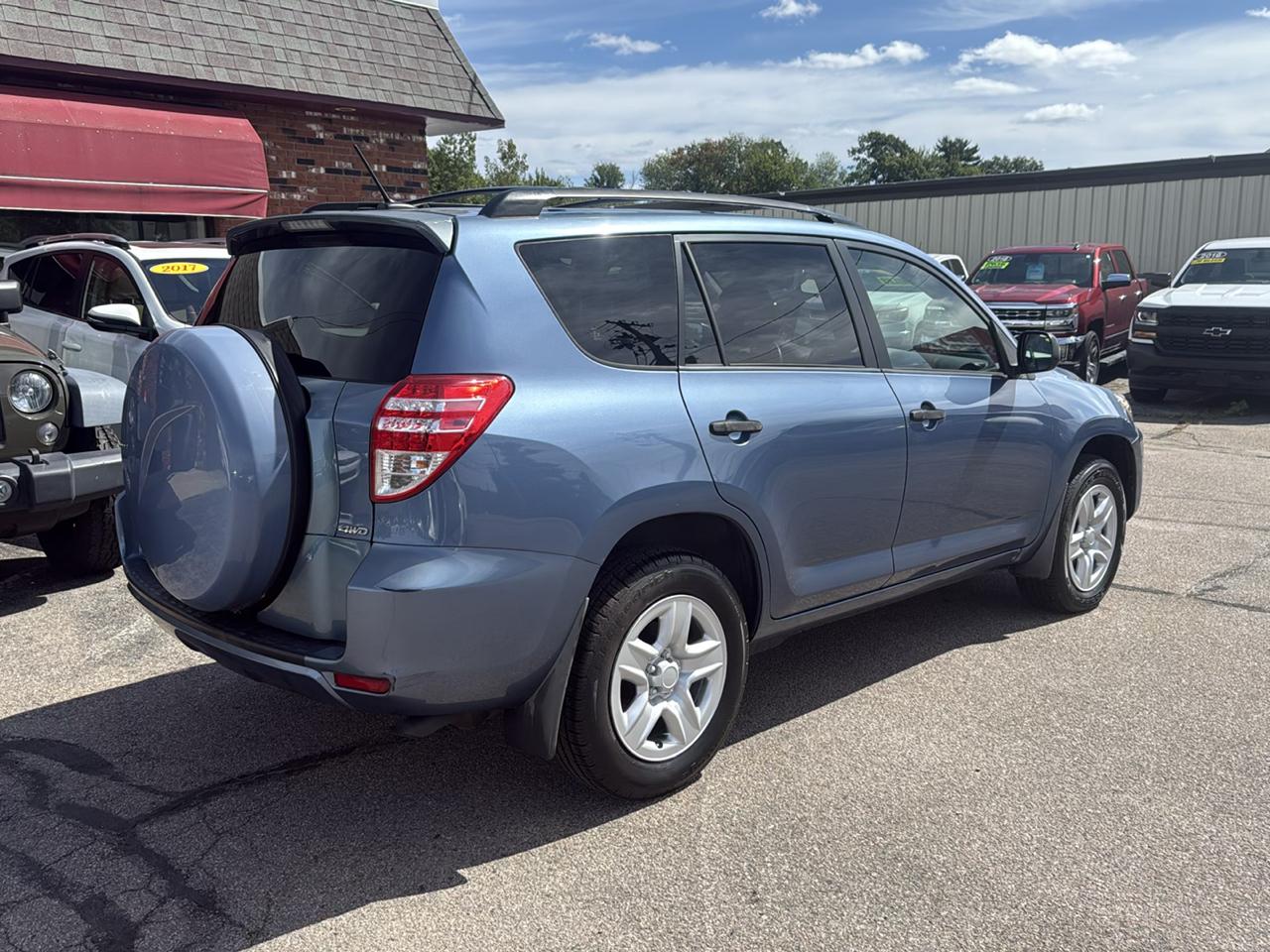 Toyota RAV4 Base I4 4WD 2009