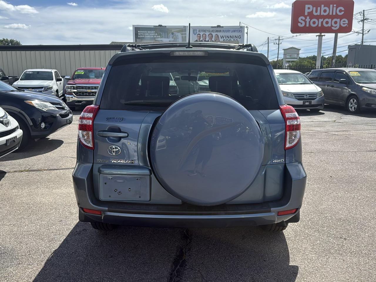 Toyota RAV4 Base I4 4WD 2009