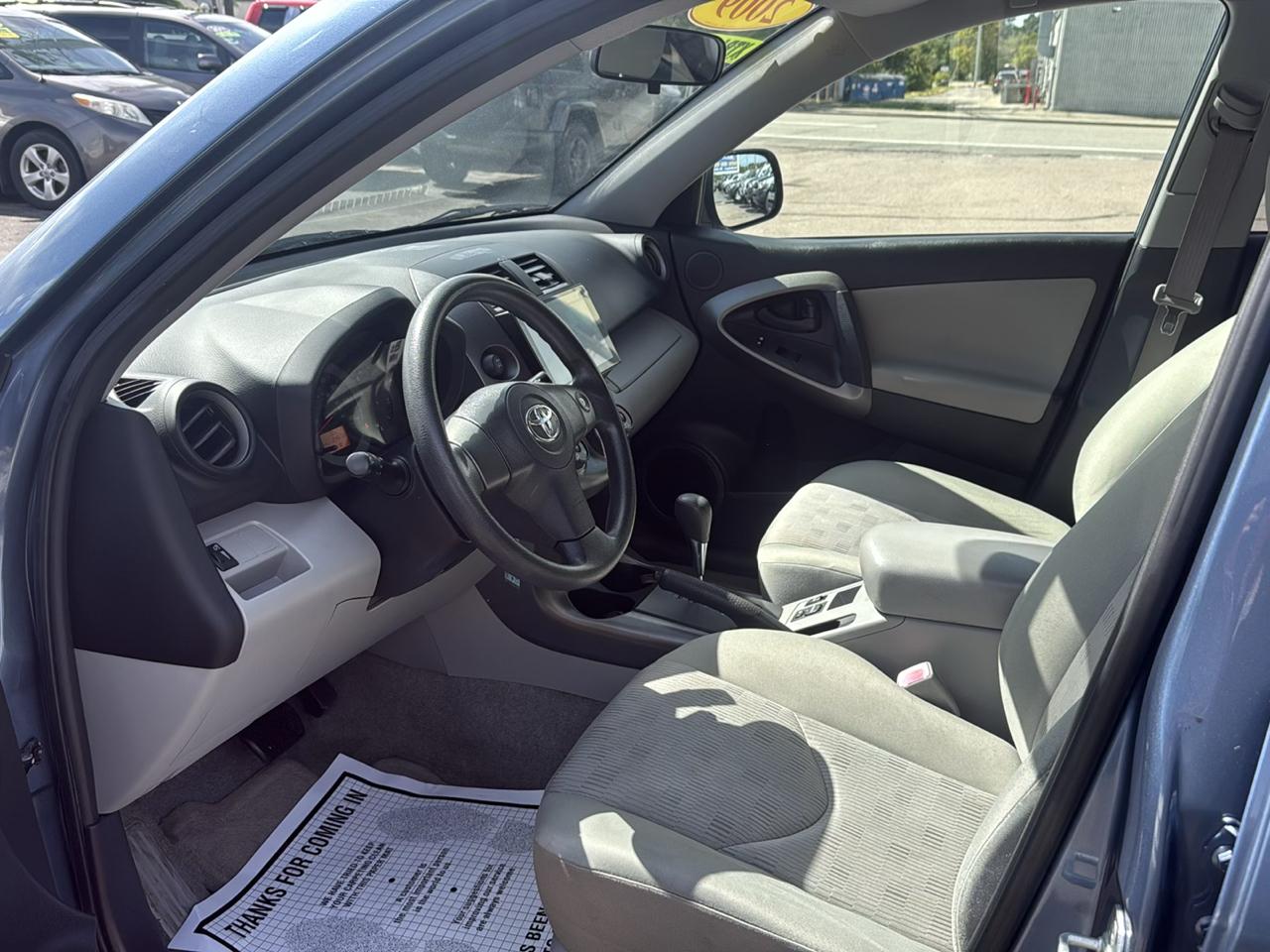 Toyota RAV4 Base I4 4WD 2009
