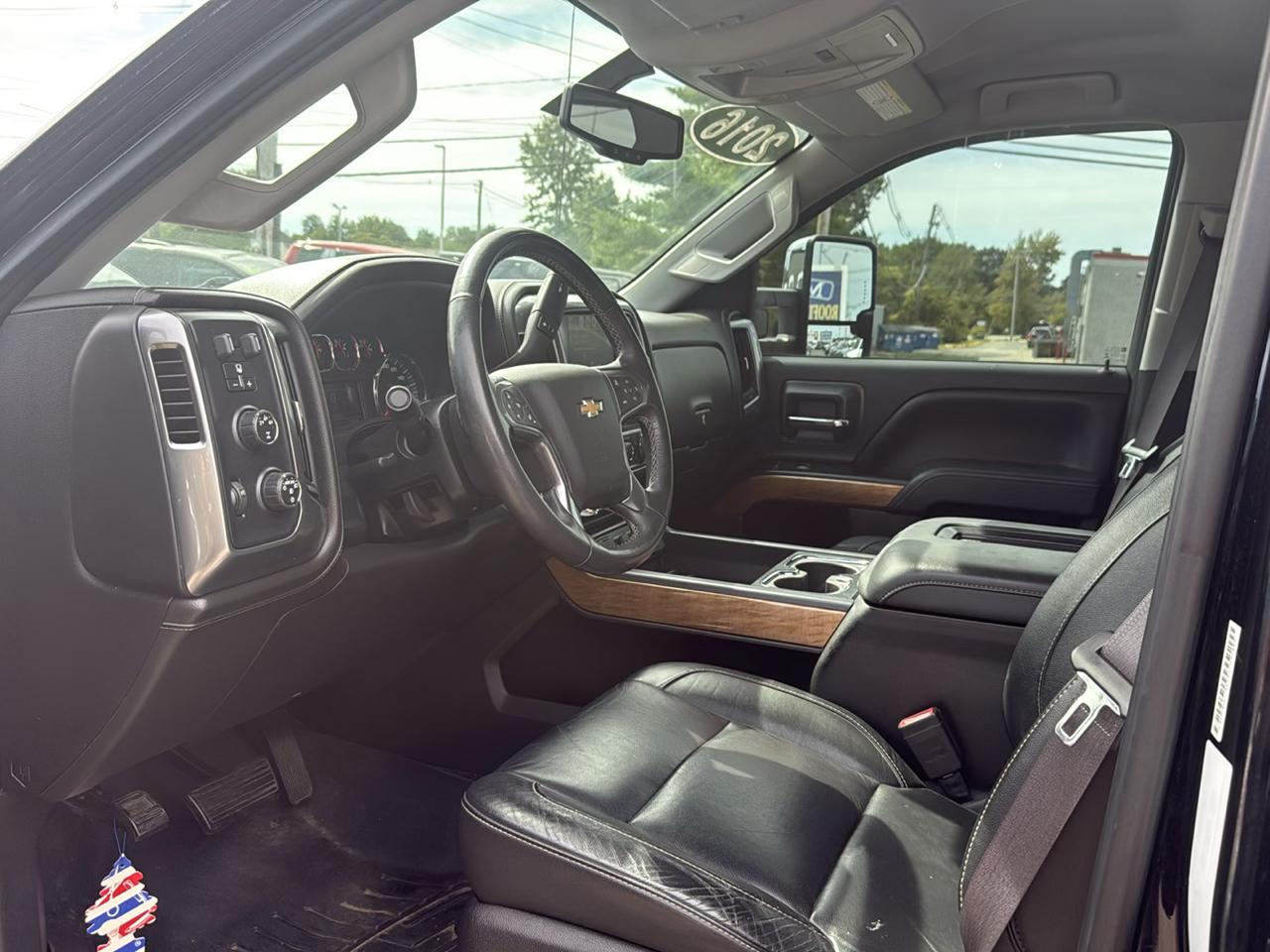 Chevrolet Silverado 2500HD 4WD Crew Cab 153" LTZ 2016