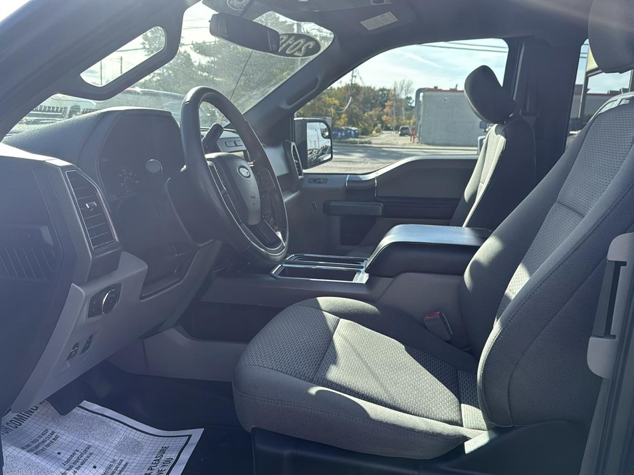 Ford F-150 4WD SuperCab 163" XLT 2018