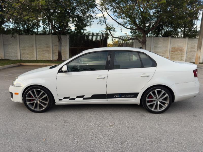 Volkswagen Jetta TDI Cup Edition 2010