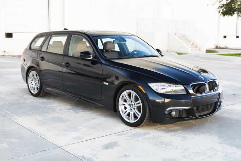 BMW 3-Series Sport Wagon 328i 2011