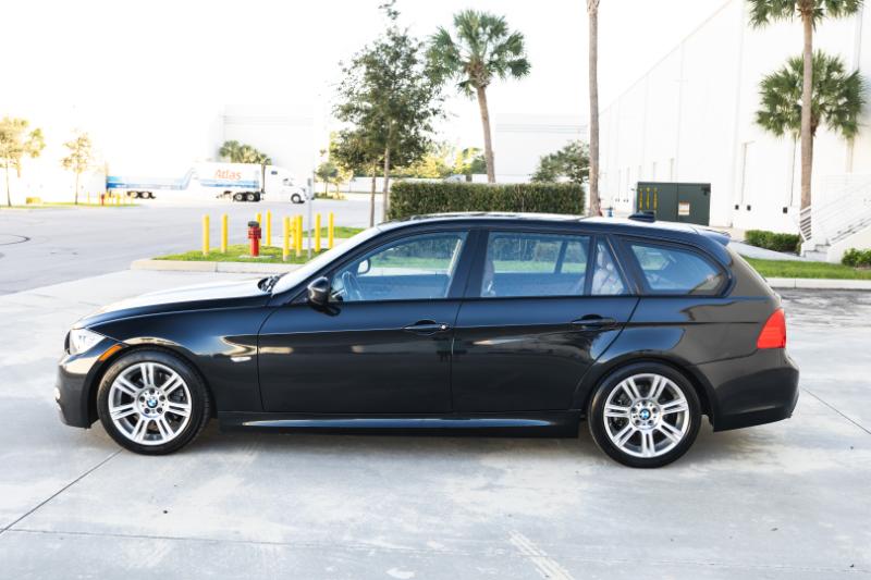 BMW 3-Series Sport Wagon 328i 2011