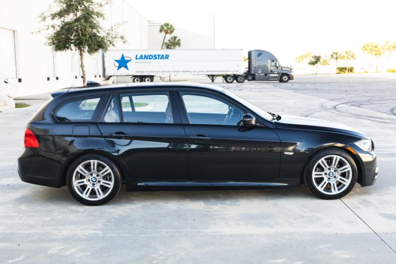 BMW 3-Series Sport Wagon 328i 2011
