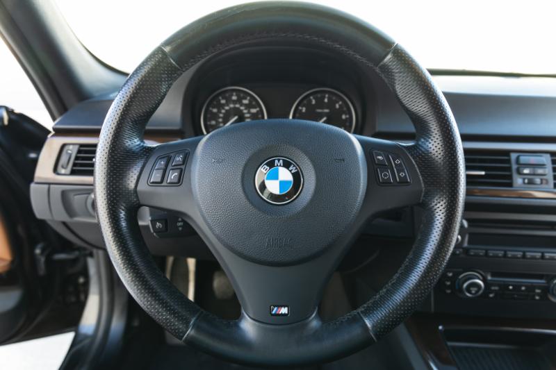 BMW 3-Series Sport Wagon 328i 2011