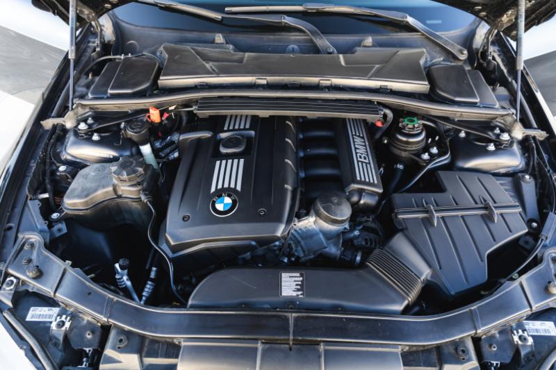 BMW 3-Series Sport Wagon 328i 2011