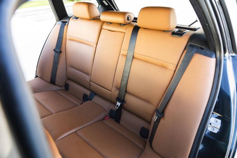 BMW 3-Series Sport Wagon 328i 2011