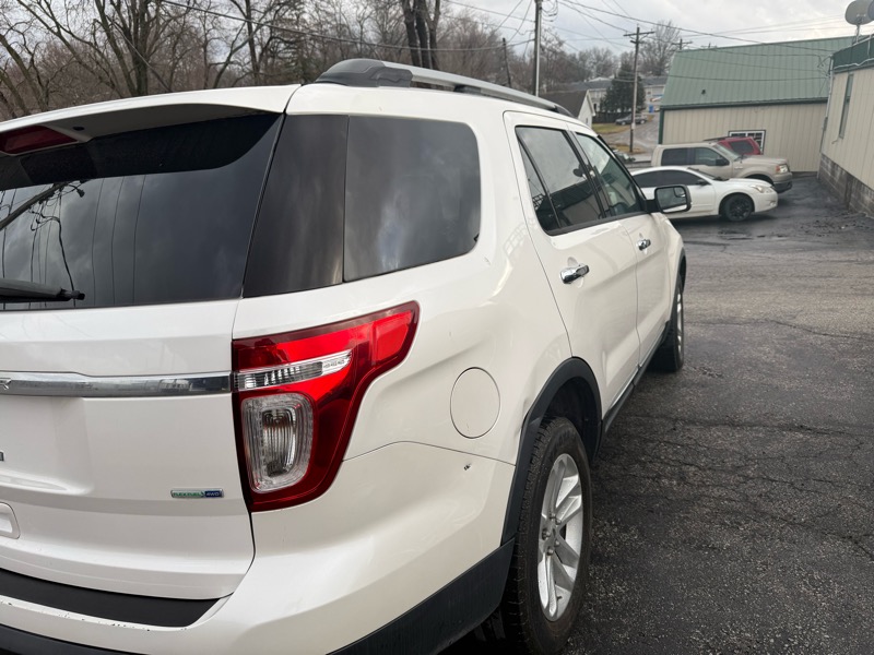 Ford Explorer XLT 4WD 2013