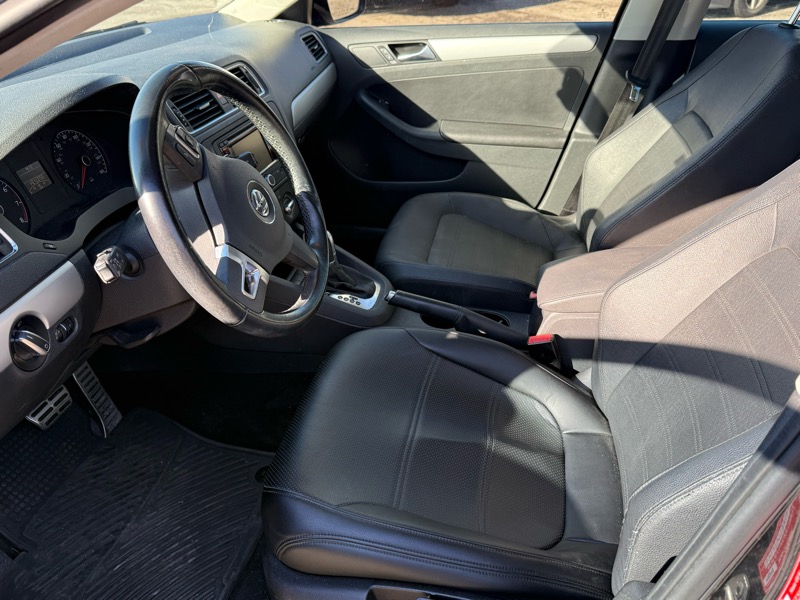 Volkswagen Jetta SEL 2011