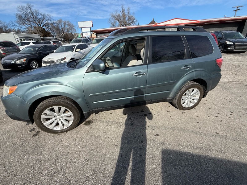 Subaru Forester 2.5X Premium 2013