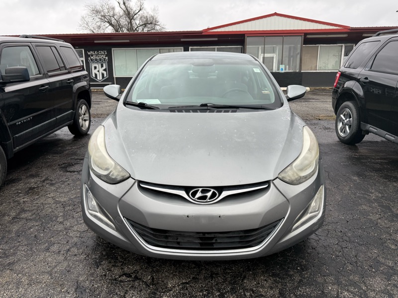 Hyundai Elantra SE 6AT 2015