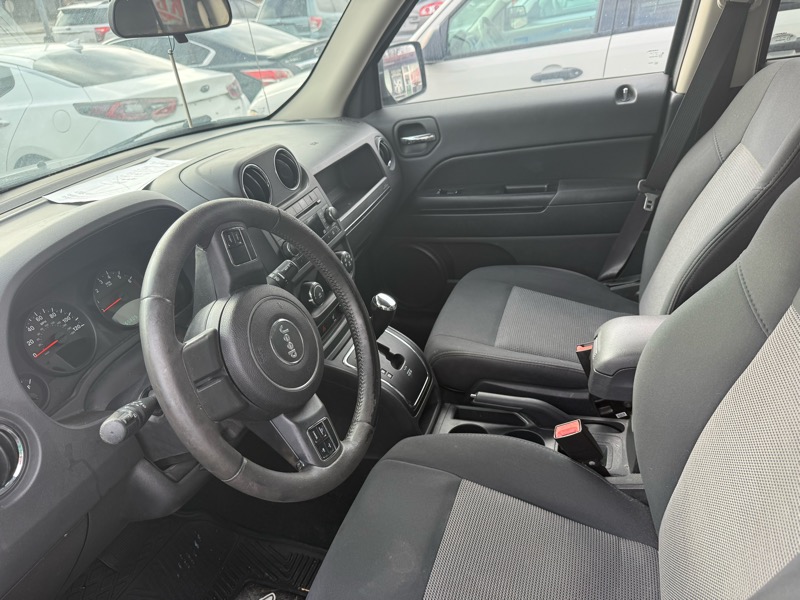 Jeep Patriot 2WD 2011