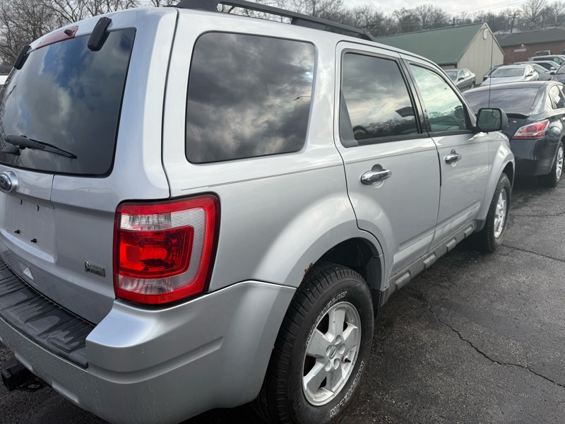 Ford Escape XLT FWD 2012