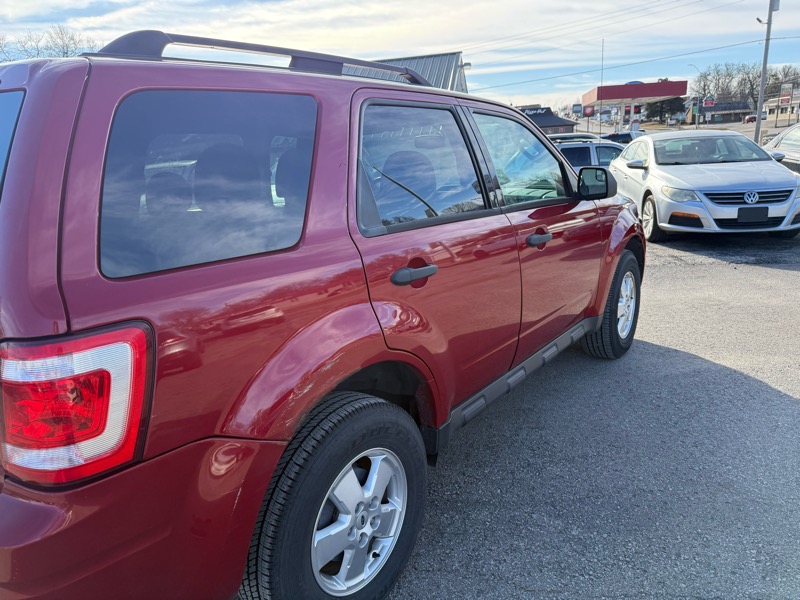 Ford Escape XLT FWD 2011