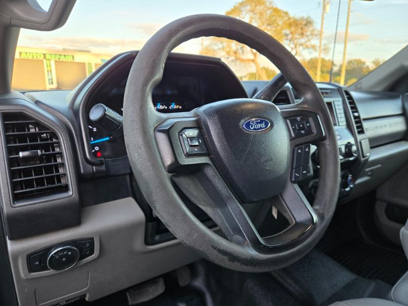 Ford F-250 SD XL Crew Cab 4WD 2021