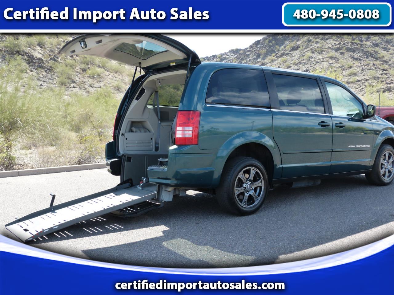 2009 Chrysler Town & Country Wheelchair Handicap