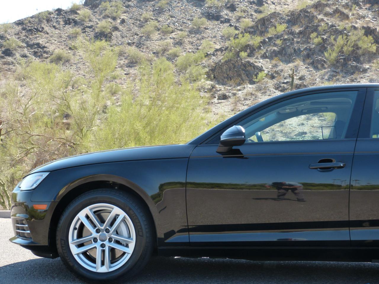 Audi A4 2.0T Premium Sedan 2017