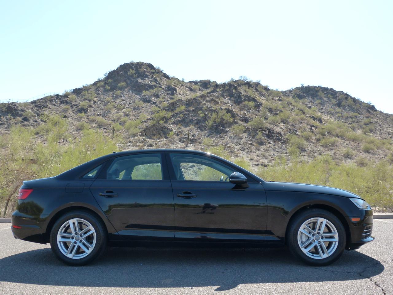 Audi A4 2.0T Premium Sedan 2017