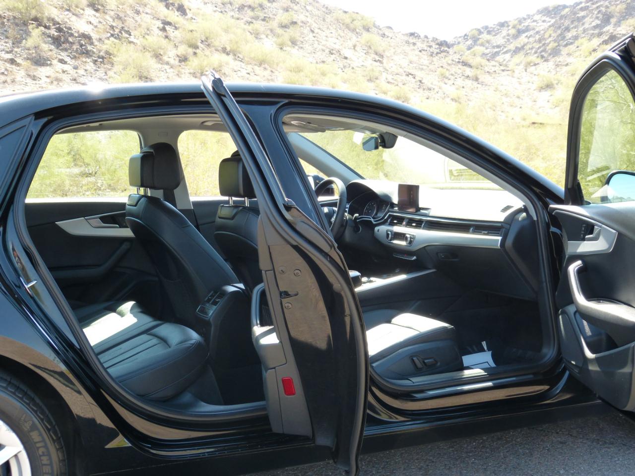 Audi A4 2.0T Premium Sedan 2017