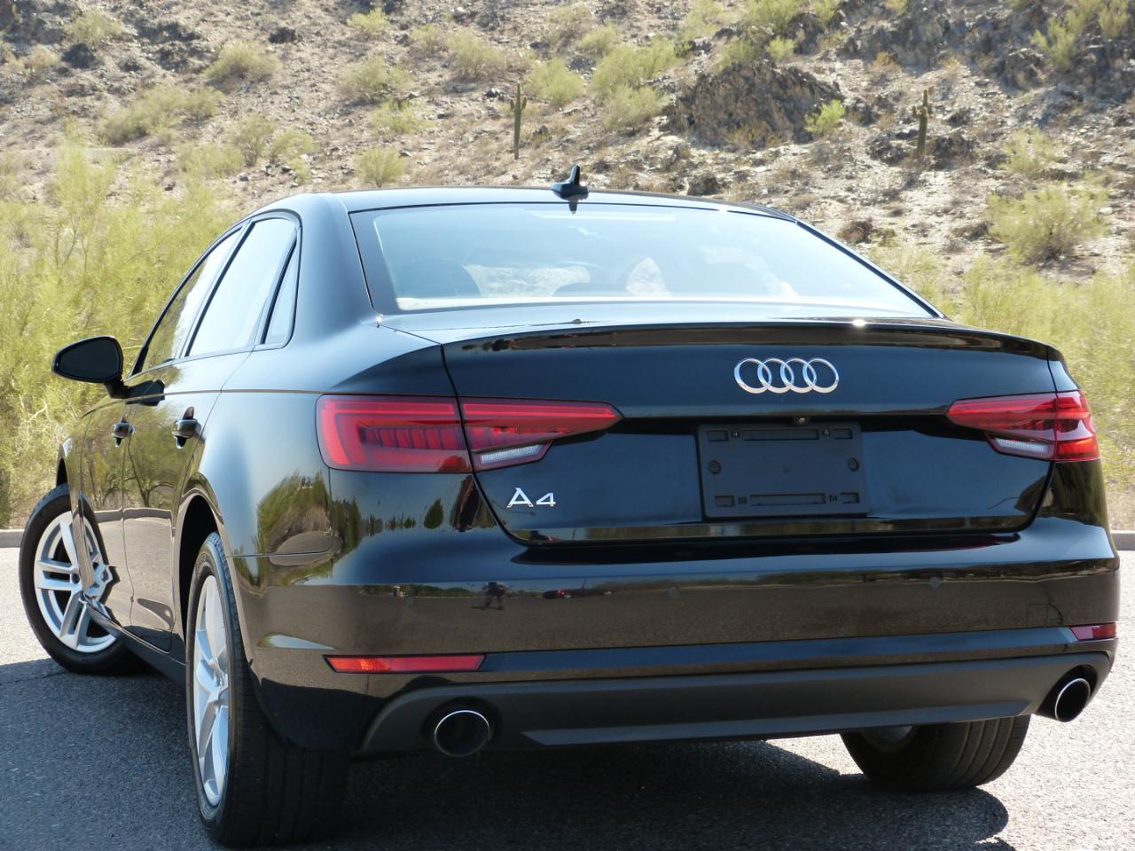 Audi A4 2.0T Premium Sedan 2017