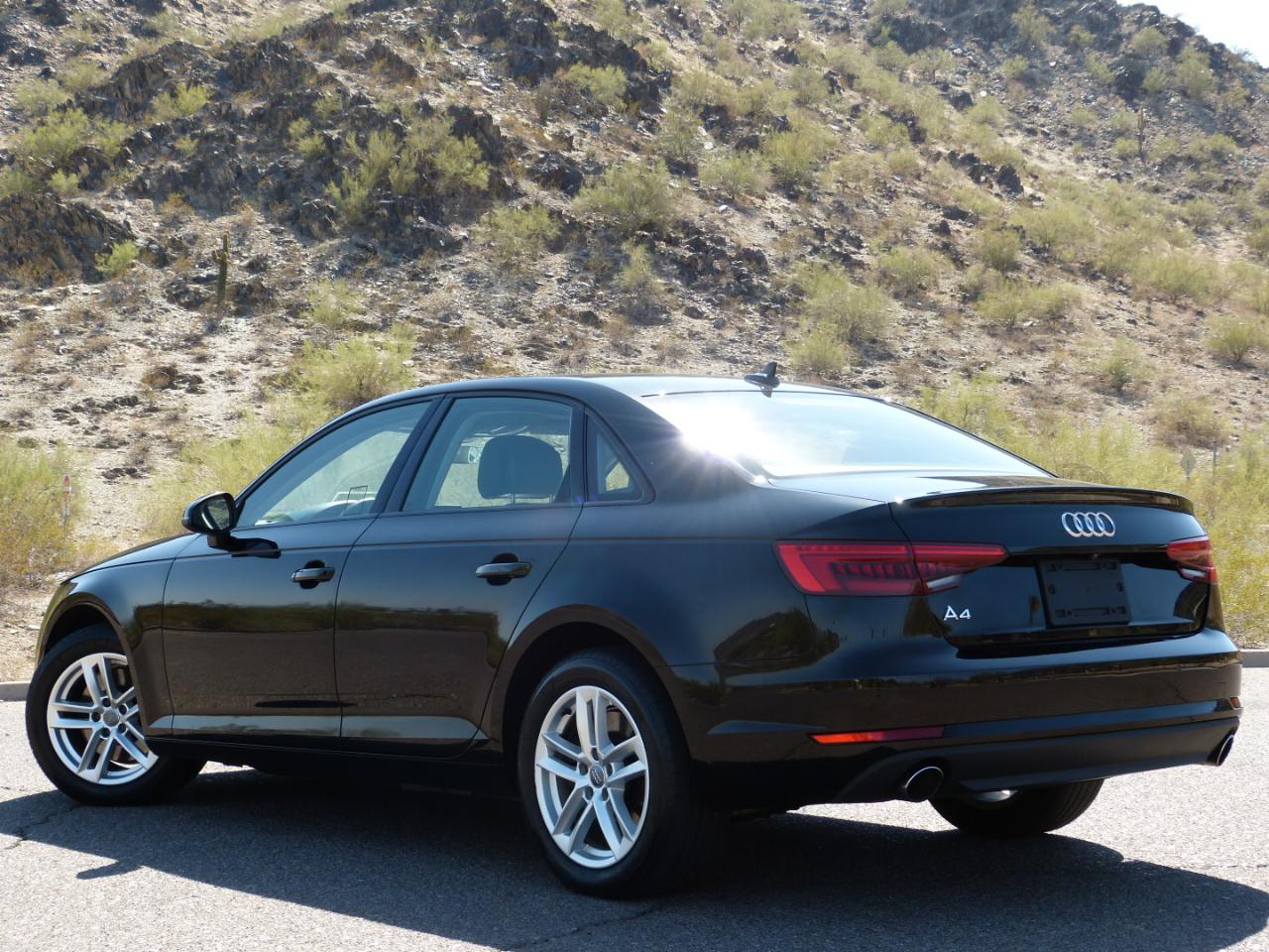 Audi A4 2.0T Premium Sedan 2017