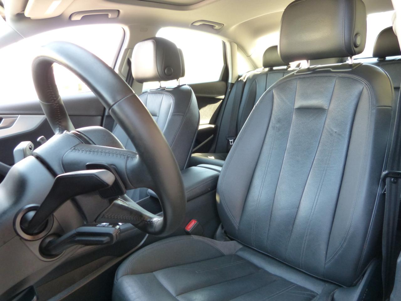 Audi A4 2.0T Premium Sedan 2017