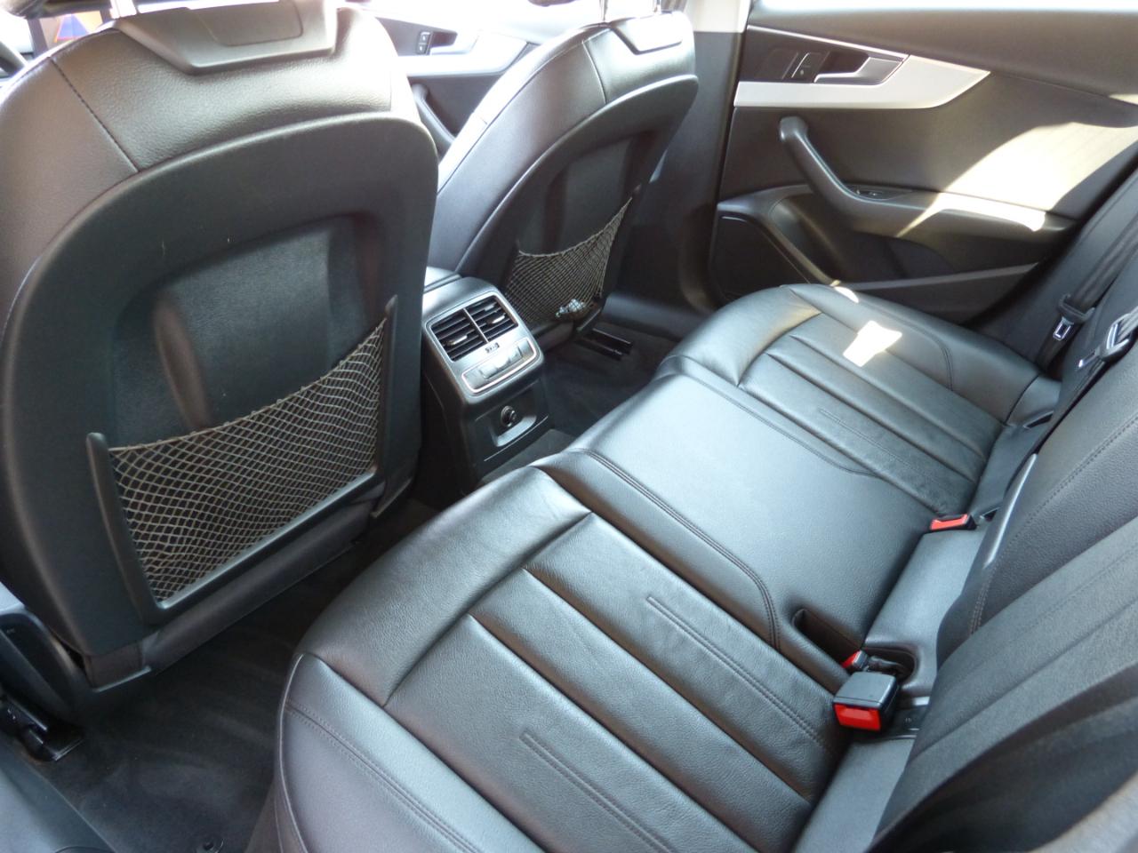 Audi A4 2.0T Premium Sedan 2017