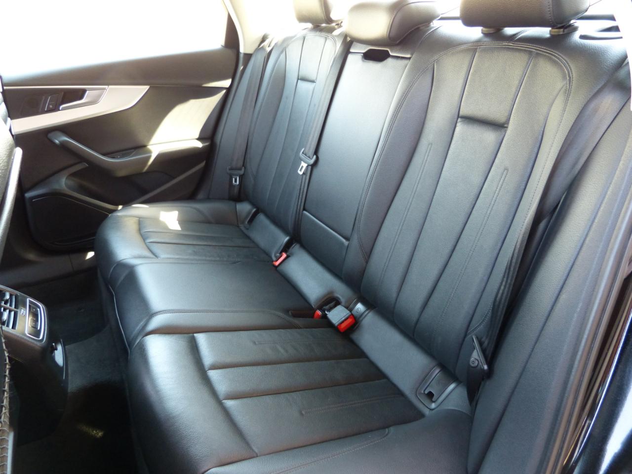 Audi A4 2.0T Premium Sedan 2017