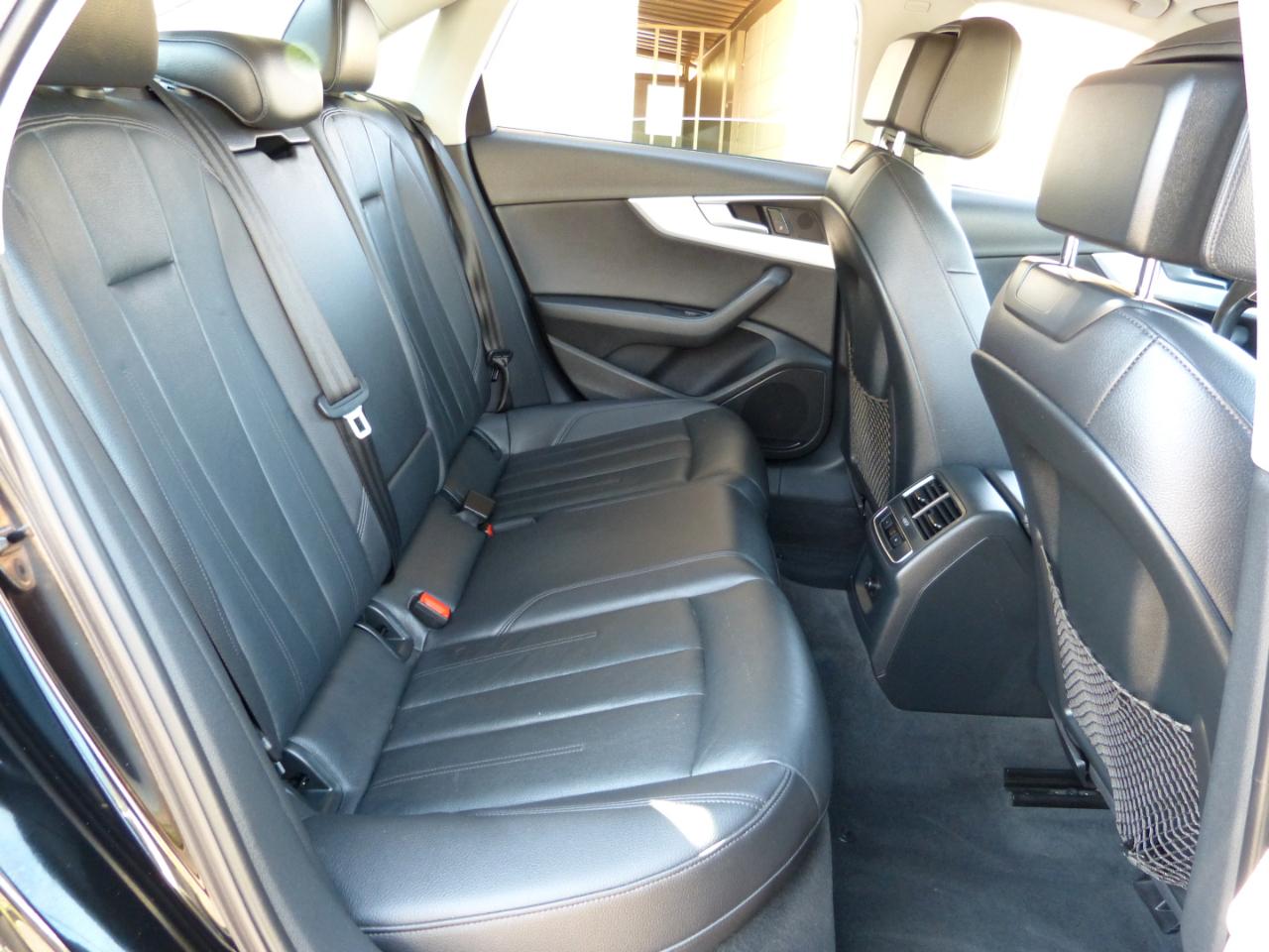 Audi A4 2.0T Premium Sedan 2017